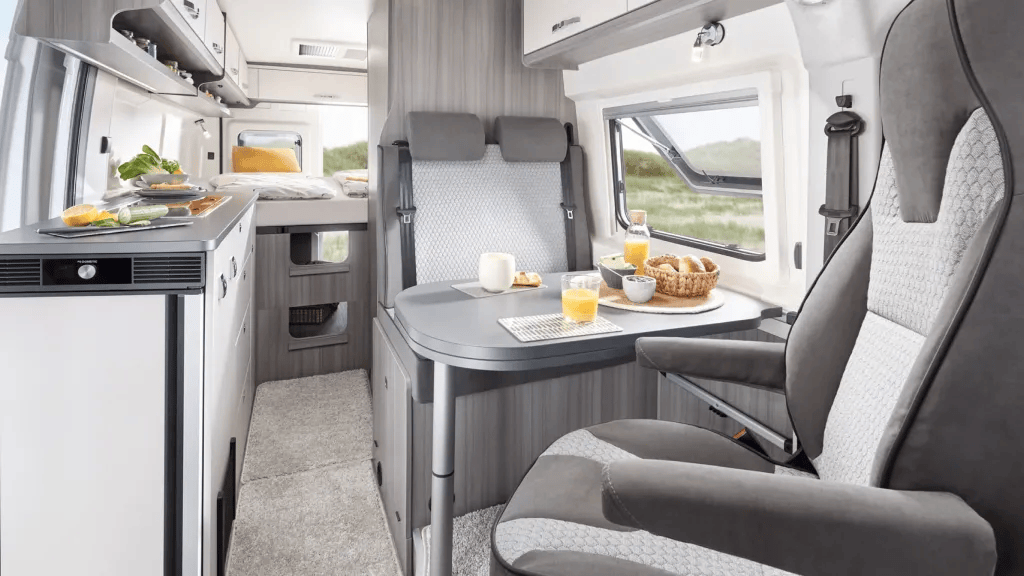 interior 4x4 VAN