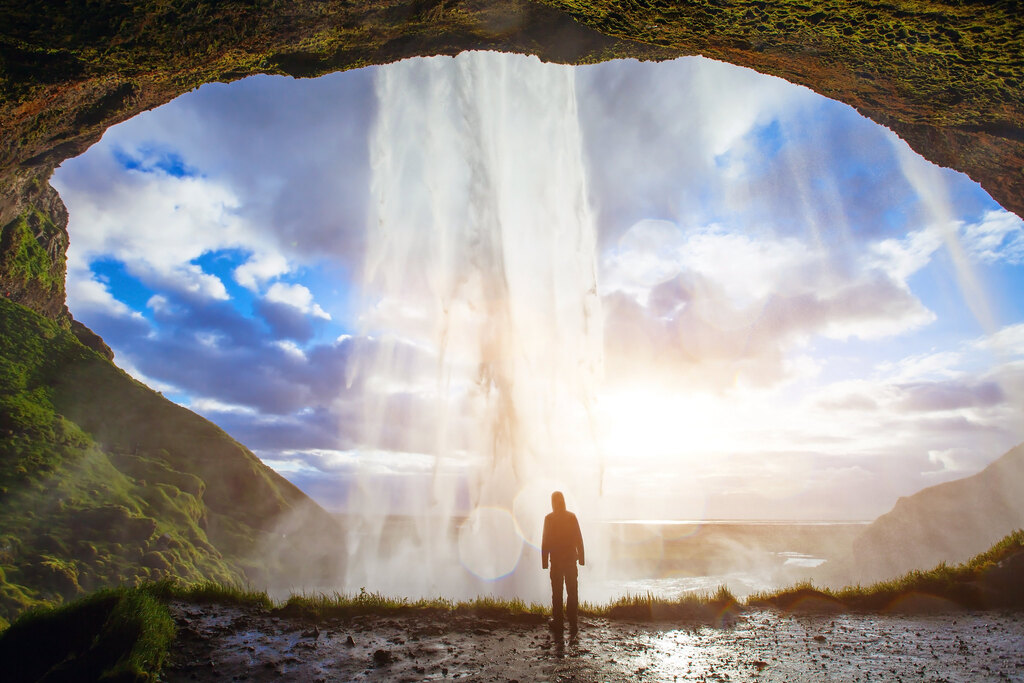 cascada luz islandia