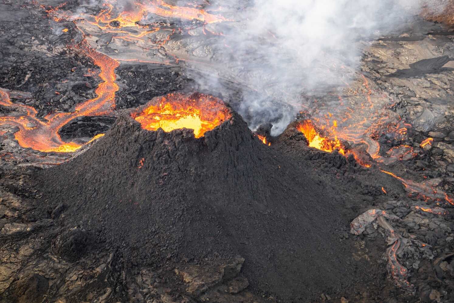 Volcano eruption in Iceland tour