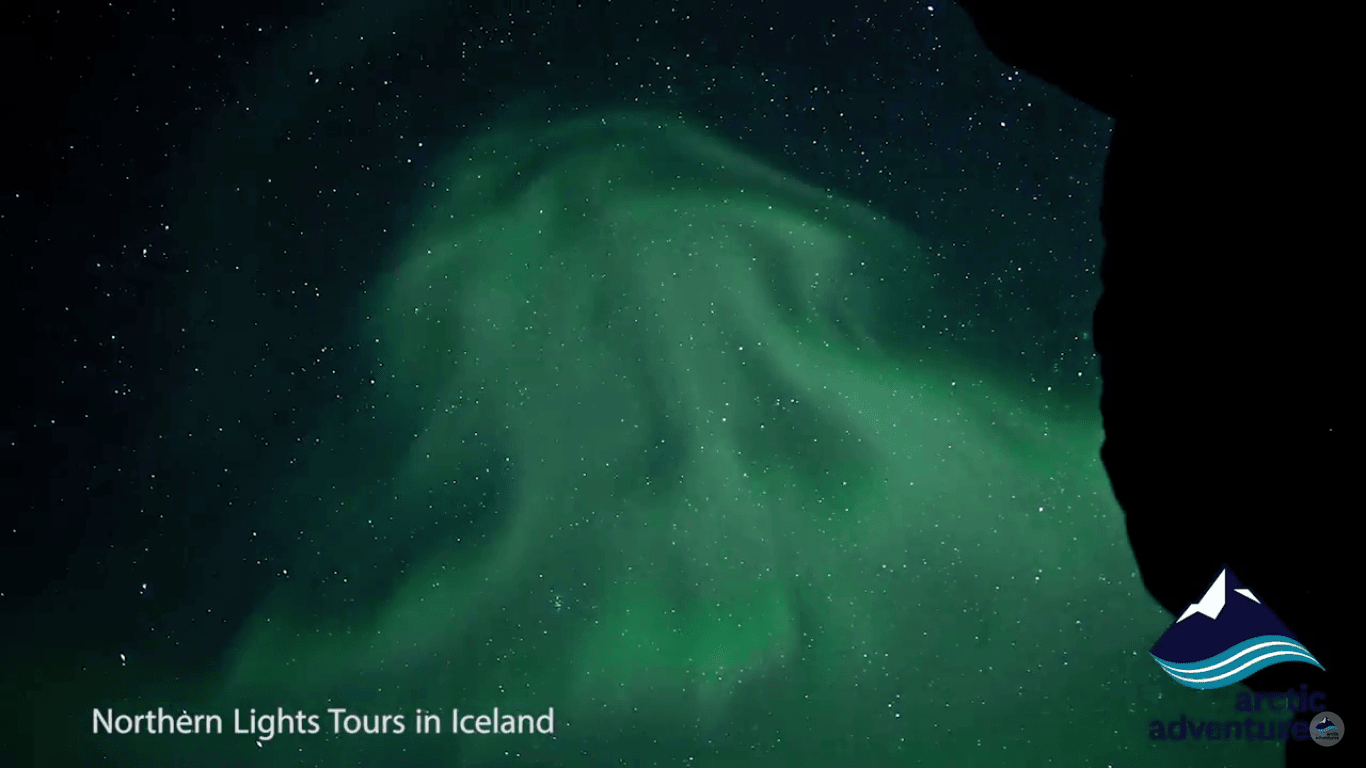 auroras con arctic adventures aurora boreal en Islandia
