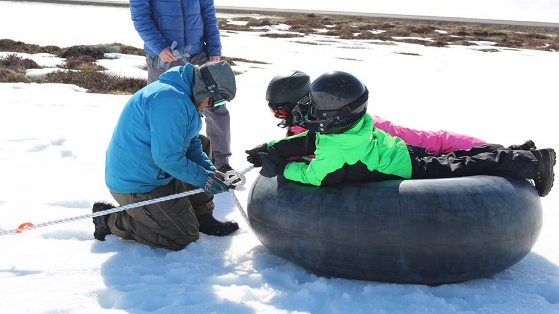 family snow kids